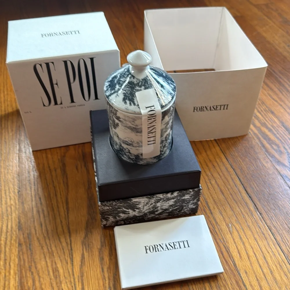 Fornasetti Scented Candle Small Blue & White/ Giardino Settecentesco